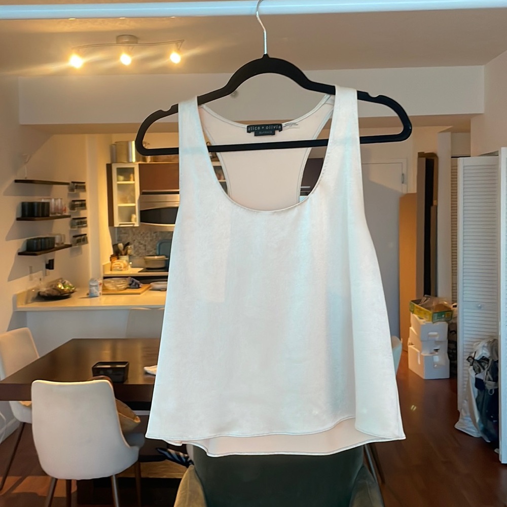 Alice & Olivia Silky Light pink racer back tank Size Large